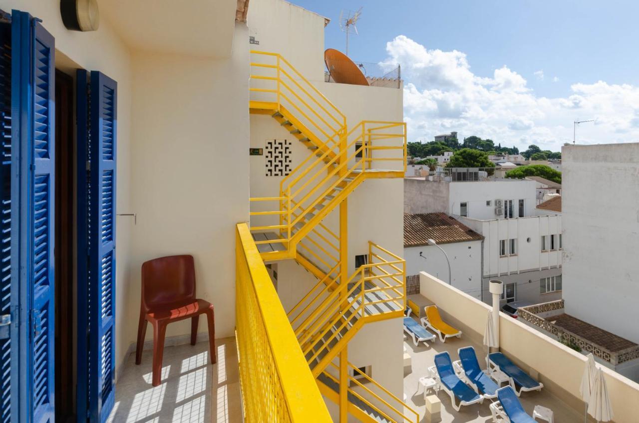Single Room with Balcony,1356535085:JPEG